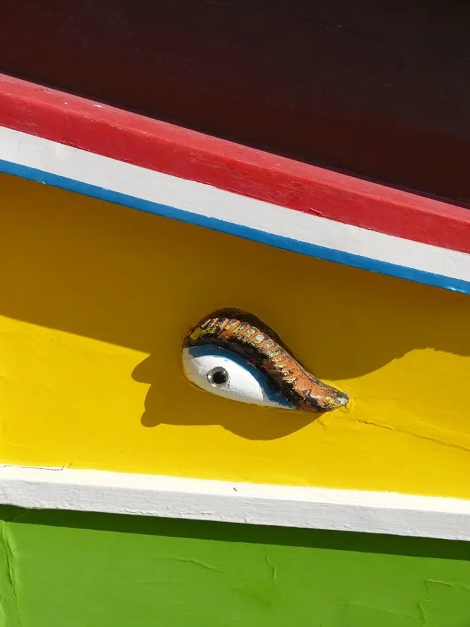 oeil d'osiris sur le luzzu